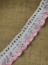 White/Pink Cotton Broderie Anglaise Gathered Lace (with ribbon slot) 5 cm/2"