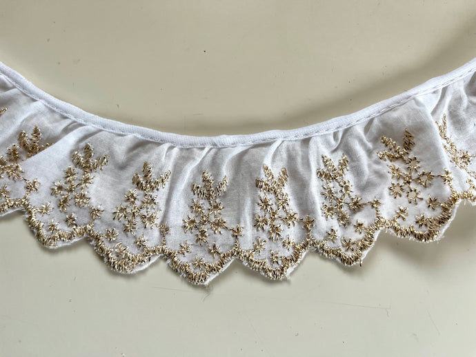 White/Gold Cotton Broderie Anglaise Gathered  Lace 5 cm/2