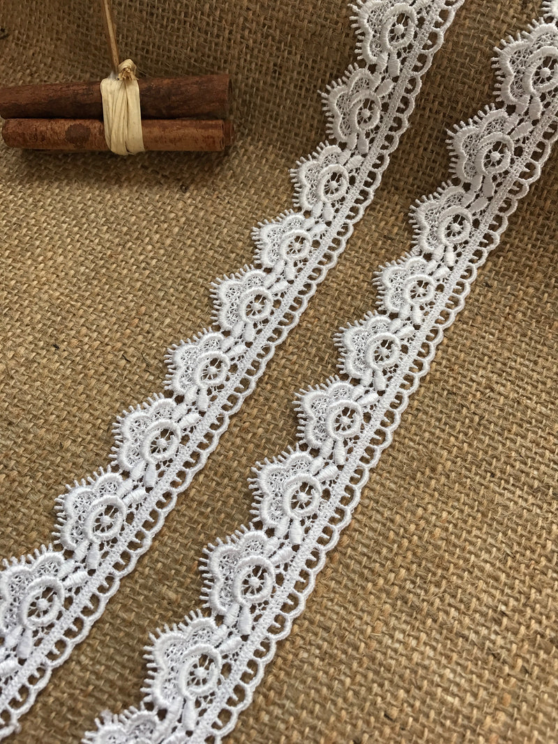 White Guipure Lace Trim 2.4 cm/1 Bridal Craft